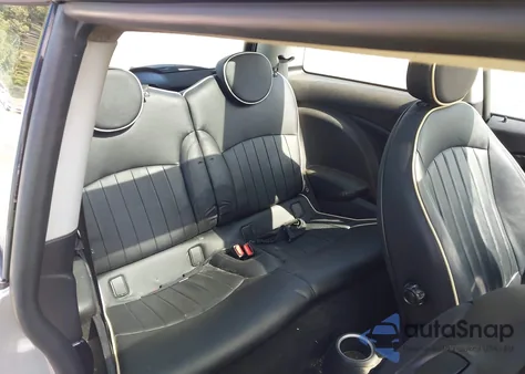 2007 Mini Cooper z USA, uszkodzony, nr VIN WMWMF33527TL67187